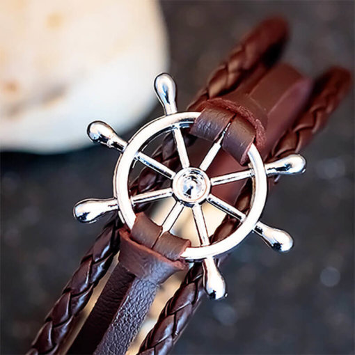Bracelet de marin motif gouvernail en cuir multicouche marron argent