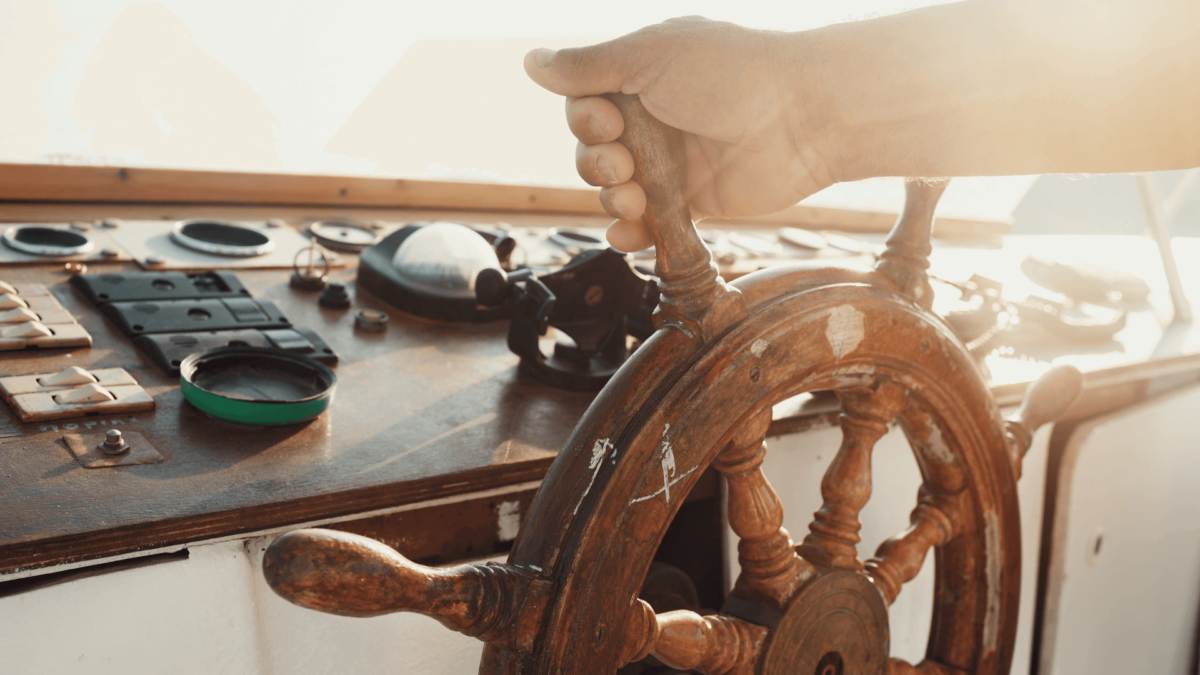 Gouvernail : Histoire, Caractéristiques et Fonctionnement - MeSailor