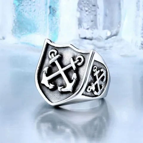 Bague écusson ancres croisées, écusson aux deux ancres croisées, vue de face