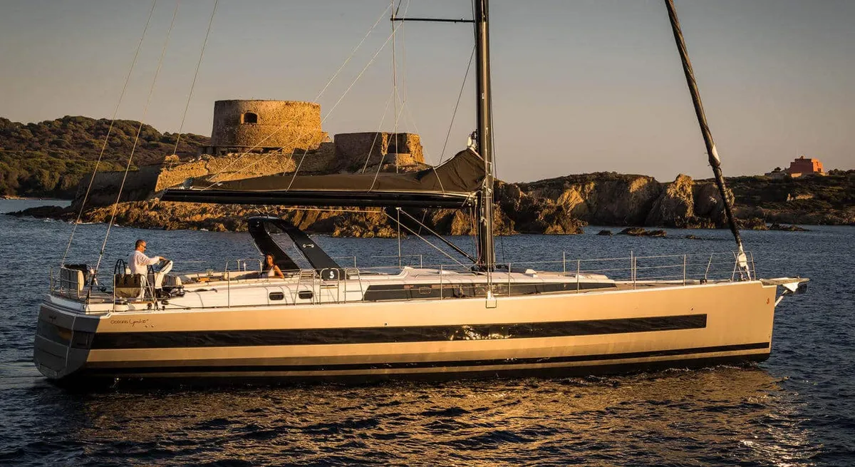 Oceanis Yacht 62 : la fiche technique : photo 3
