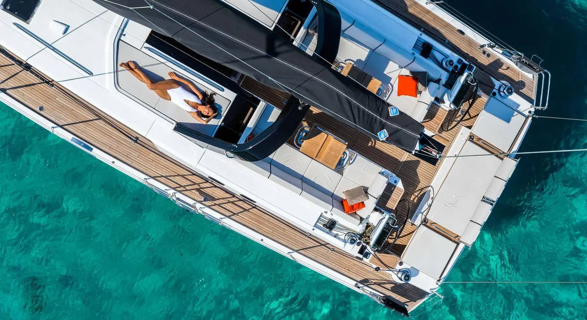 Oceanis Yacht 62 : la fiche technique : photo 6