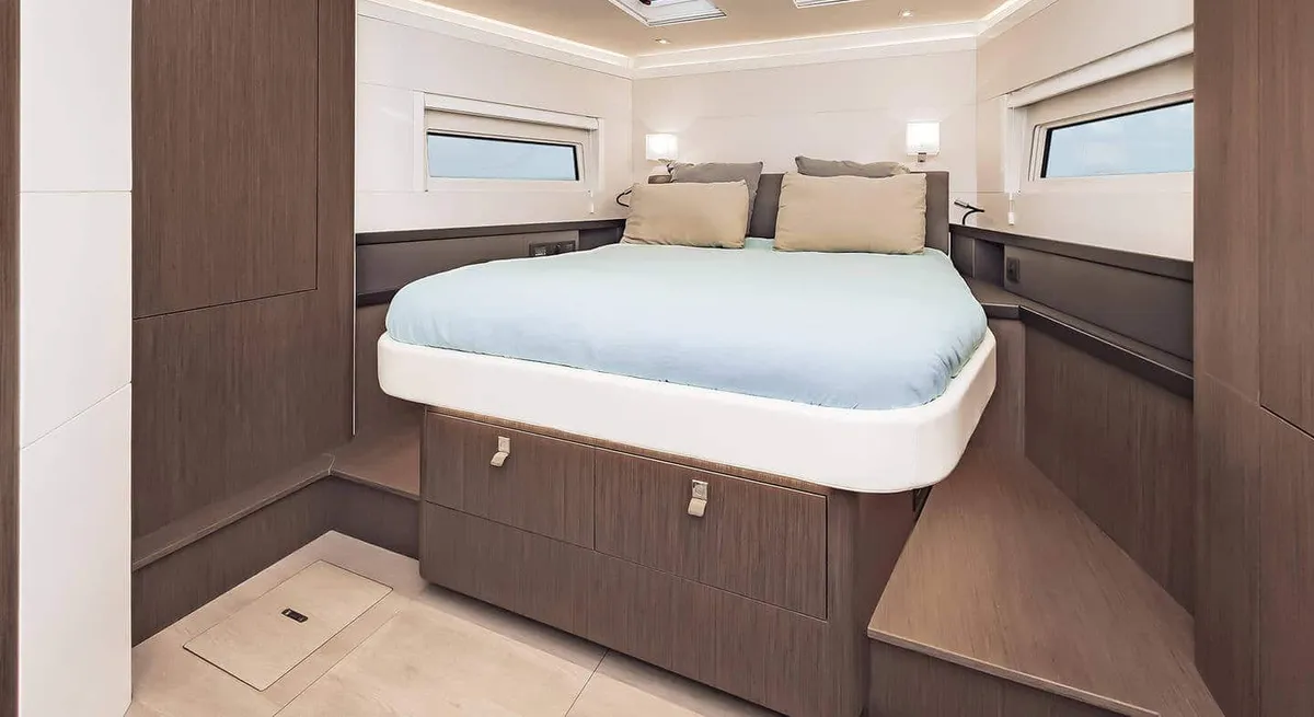 Oceanis Yacht 62 : la fiche technique : photo 19