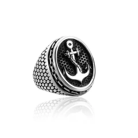 Bague ancre sur plateau ovale, vue de face, plateau ovale noir et flancs texturés