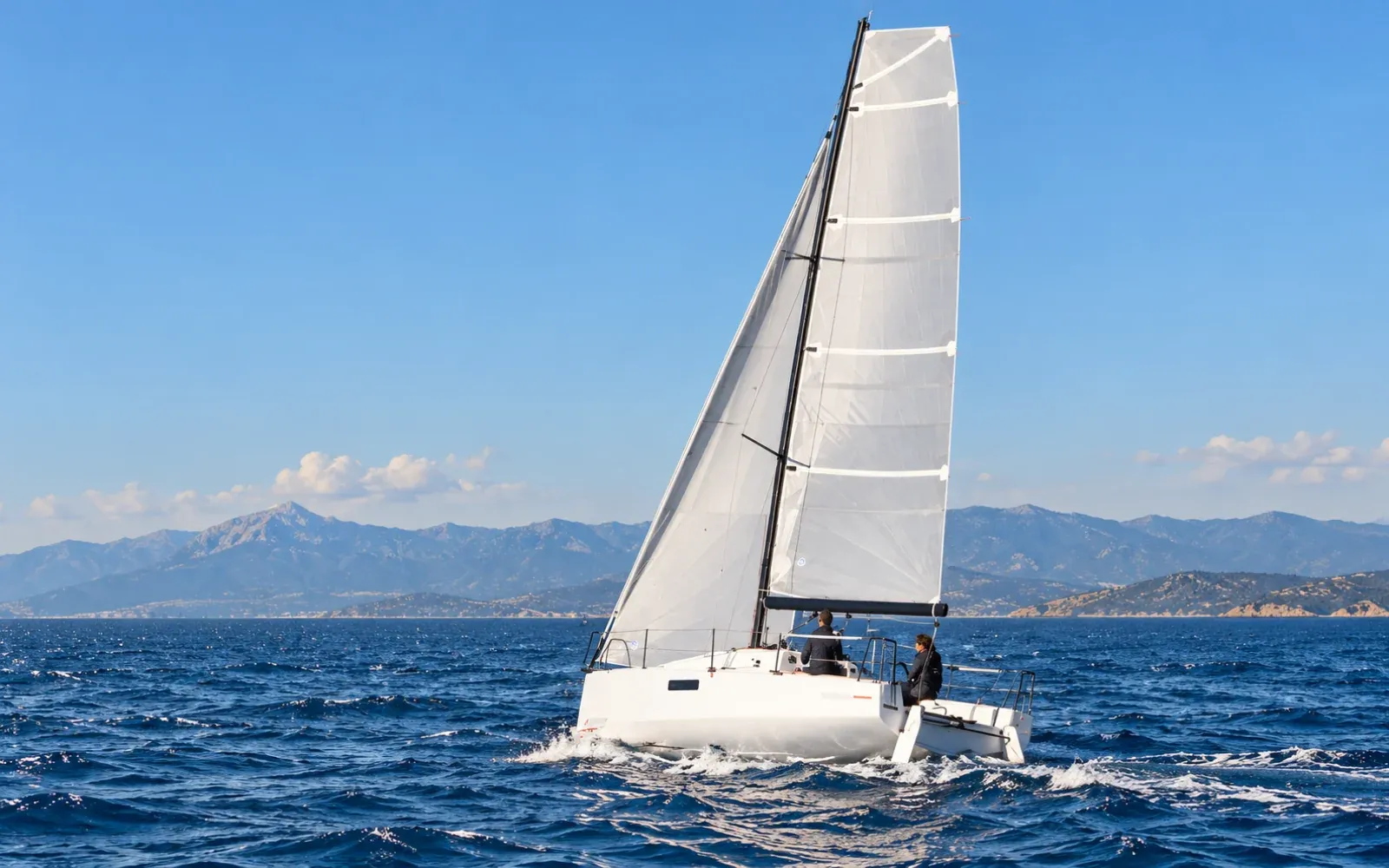 First 27 : la fiche technique